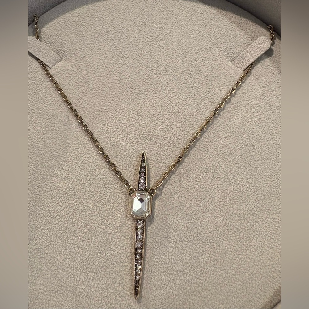 Plunder Necklace
